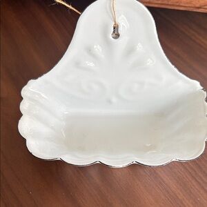 White Wall-Mounted Soap Dish